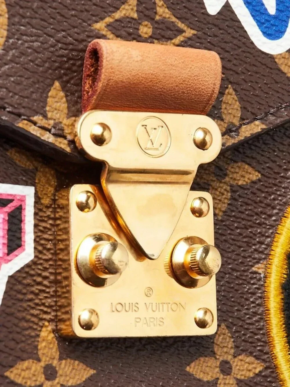 Louis Vuitton Monogram Canvas Patches Pochette Metis Bag